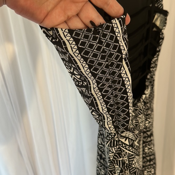 Strappy Back Dress - Picture 5 of 6